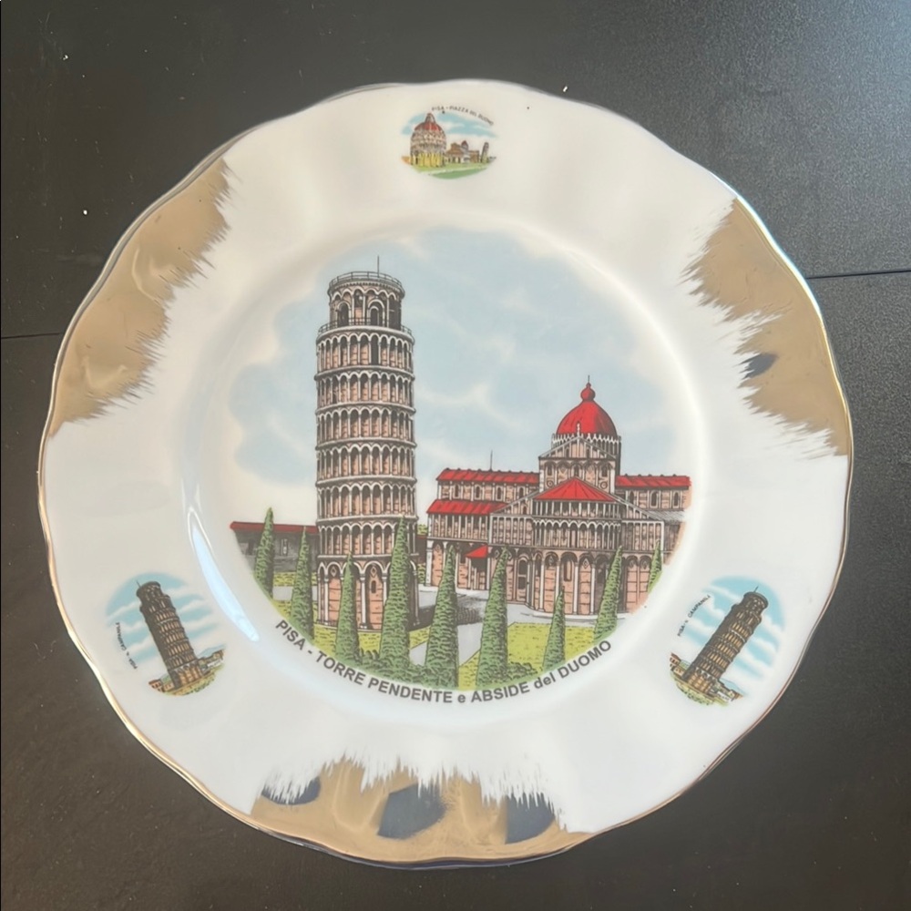 Italian Souvenir Plate with Pisa Design